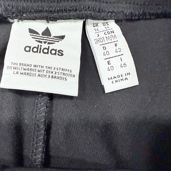 Adidas leggings, Medium, nwot - Picture 3 of 8